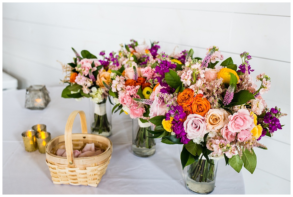 Colorful five oaks farms cleburne wedding flowers