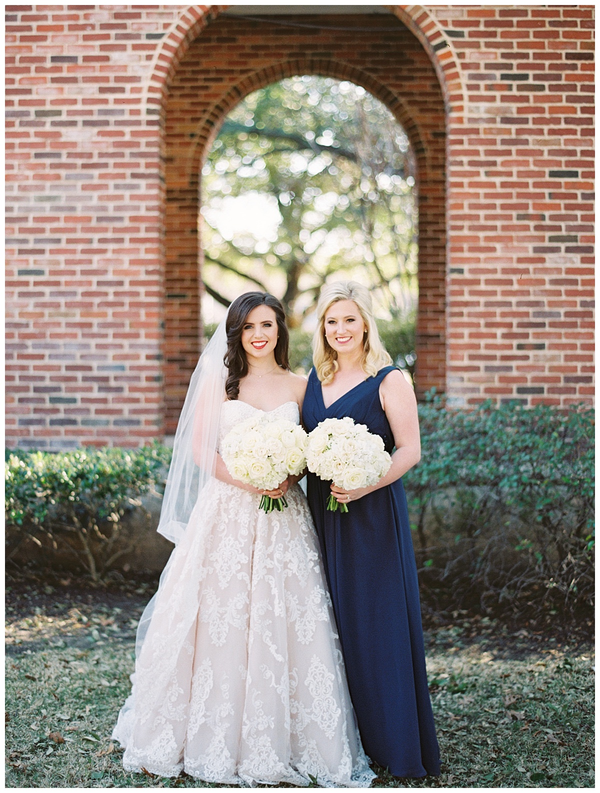 Traditional white, gold, and black Dallas Wedding Royal Lane Baptist Church Room on Main Wedding Flowers