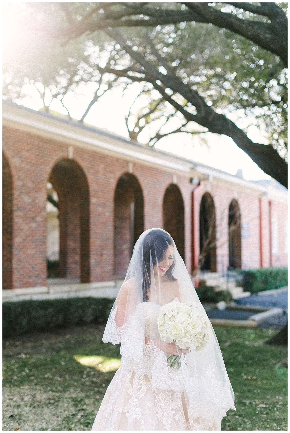 Traditional white, gold, and black Dallas Wedding Royal Lane Baptist Church Room on Main Wedding Flowers