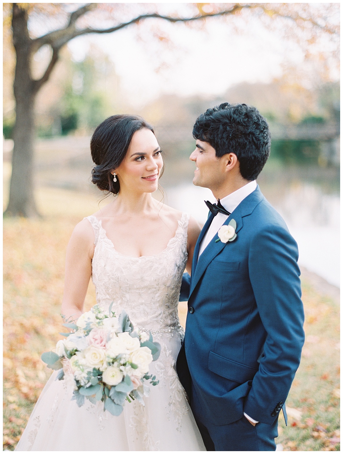 Cityplace,Dallas,eucalyptus,blush,roses,ranunculus,Allen Tsai,Holy Trinity Catholic Church,Lindsey Zamora Events,A & L FLoral Design,Texas,Wedding,Flowers,Bouquets