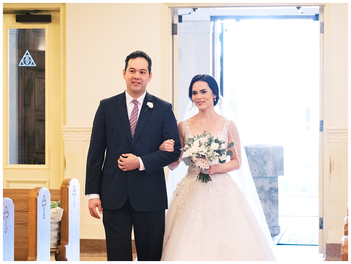 Cityplace,Dallas,eucalyptus,blush,roses,ranunculus,Allen Tsai,Holy Trinity Catholic Church,Lindsey Zamora Events,A & L FLoral Design,Texas,Wedding,Flowers,Bouquets