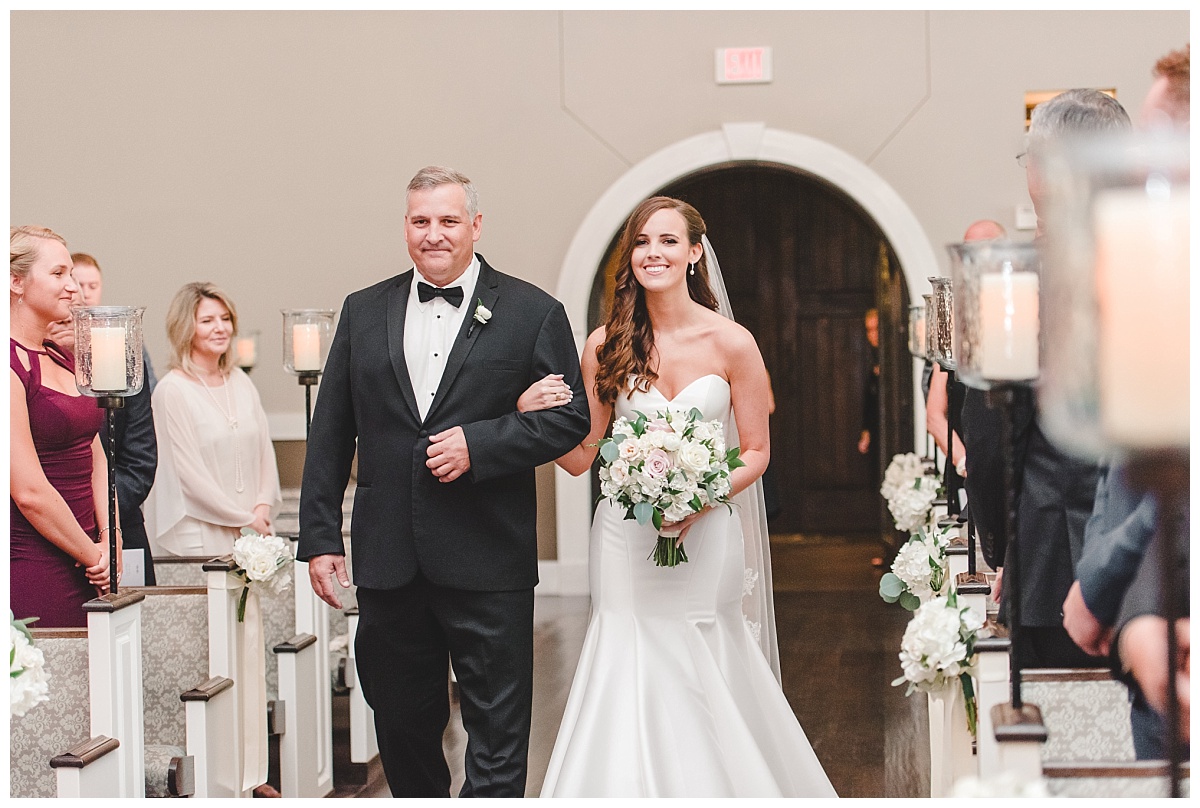 Aristide,colleyville,Dallas,Film,tradtional,wedding,bouquet,Lindsay Davenport photographer,Texas,bouquet,hydrangeas,roses,eucalyptus,stock,ranunculus,bride,centerpiece 