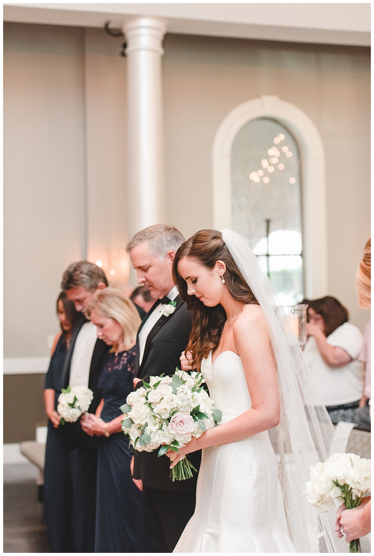 Aristide,colleyville,Dallas,Film,tradtional,wedding,bouquet,Lindsay Davenport photographer,Texas,bouquet,hydrangeas,roses,eucalyptus,stock,ranunculus,bride,centerpiece 