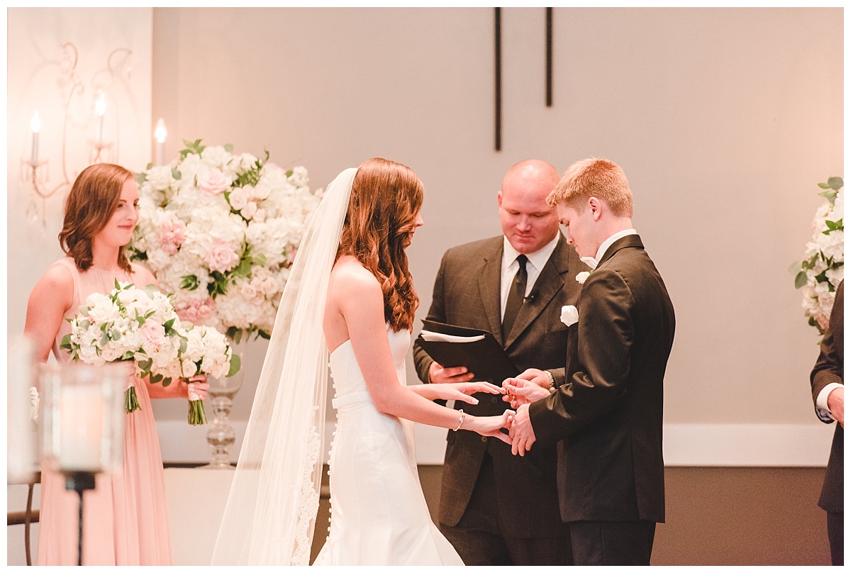 Aristide,colleyville,Dallas,Film,tradtional,wedding,bouquet,Lindsay Davenport photographer,Texas,bouquet,hydrangeas,roses,eucalyptus,stock,ranunculus,bride,centerpiece 