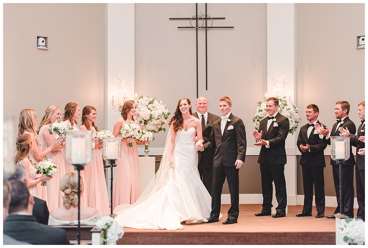 Aristide,colleyville,Dallas,Film,tradtional,wedding,bouquet,Lindsay Davenport photographer,Texas,bouquet,hydrangeas,roses,eucalyptus,stock,ranunculus,bride,centerpiece 