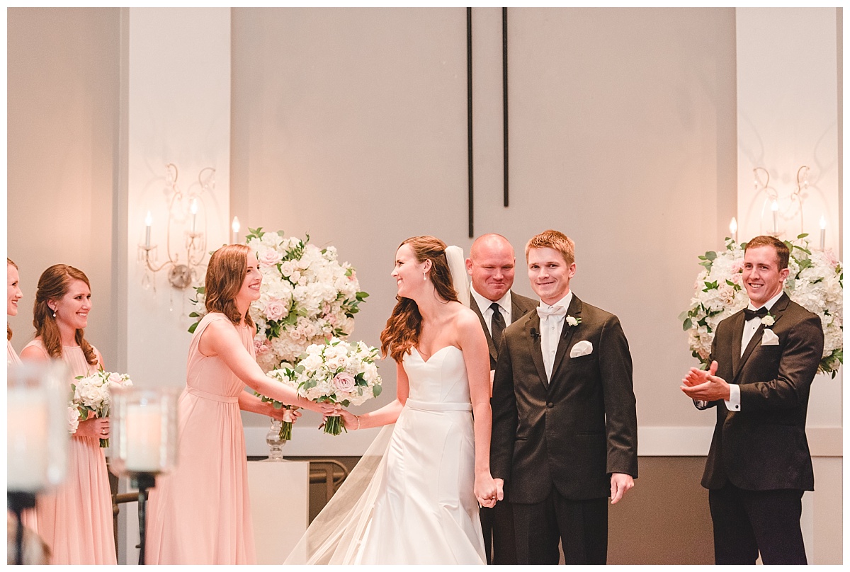 Aristide,colleyville,Dallas,Film,tradtional,wedding,bouquet,Lindsay Davenport photographer,Texas,bouquet,hydrangeas,roses,eucalyptus,stock,ranunculus,bride,centerpiece 