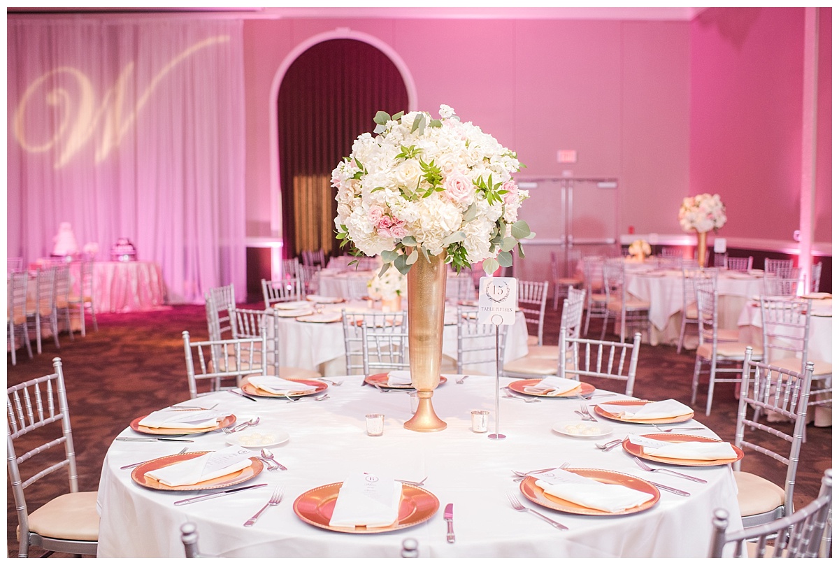 Aristide,colleyville,Dallas,Film,tradtional,wedding,bouquet,Lindsay Davenport photographer,Texas,bouquet,hydrangeas,roses,eucalyptus,stock,ranunculus,bride,centerpiece 