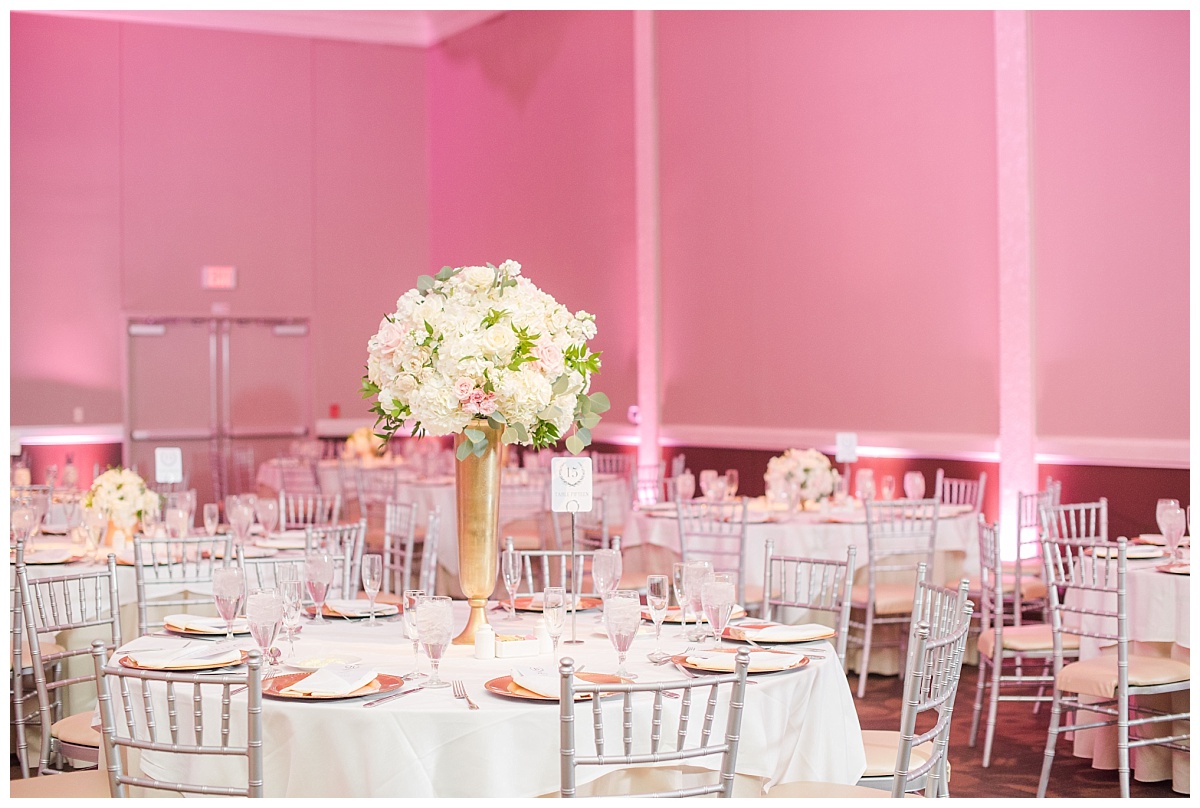 Aristide,colleyville,Dallas,Film,tradtional,wedding,bouquet,Lindsay Davenport photographer,Texas,bouquet,hydrangeas,roses,eucalyptus,stock,ranunculus,bride,centerpiece 