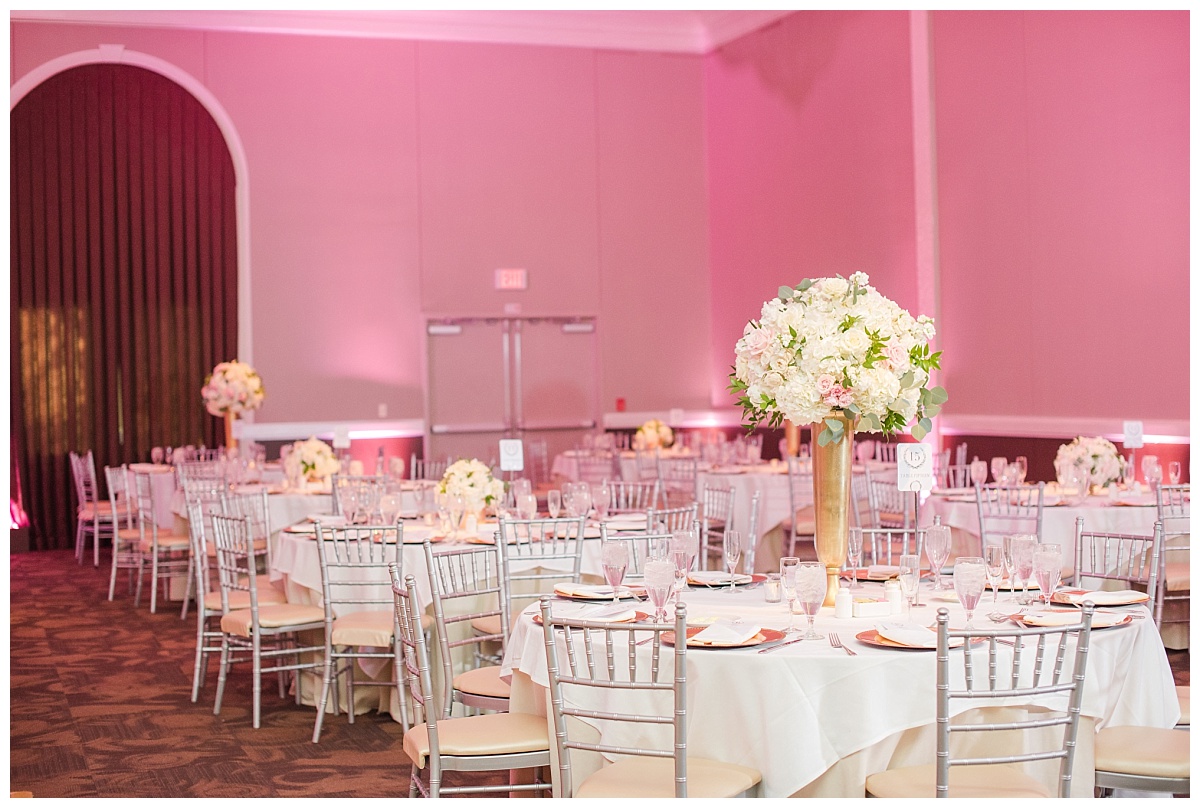 Aristide,colleyville,Dallas,Film,tradtional,wedding,bouquet,Lindsay Davenport photographer,Texas,bouquet,hydrangeas,roses,eucalyptus,stock,ranunculus,bride,centerpiece 