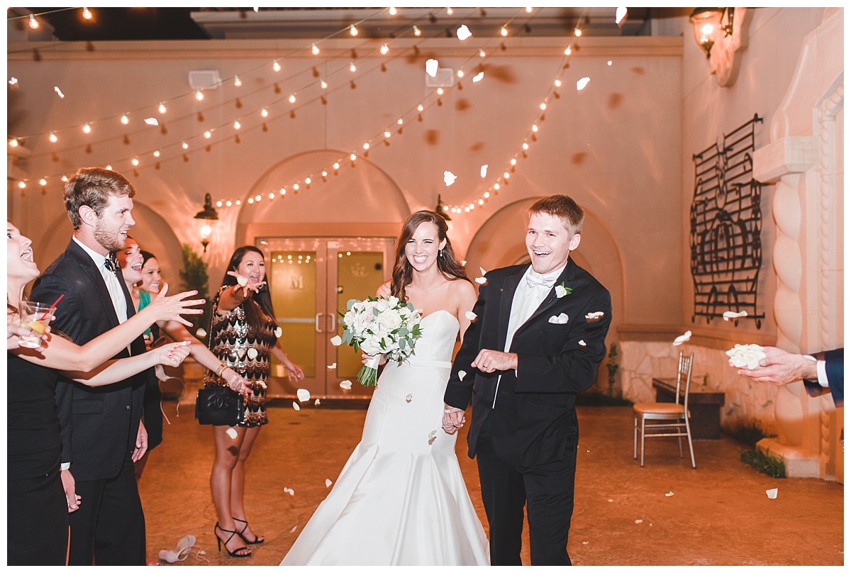 Aristide,colleyville,Dallas,Film,tradtional,wedding,bouquet,Lindsay Davenport photographer,Texas,bouquet,hydrangeas,roses,eucalyptus,stock,ranunculus,bride,centerpiece 